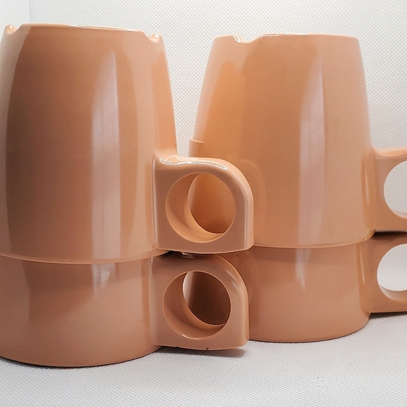 Vintage Set of 4 Melamine Vanguard by Maplex Mugs Salmon Pink - Picture 5 of 14